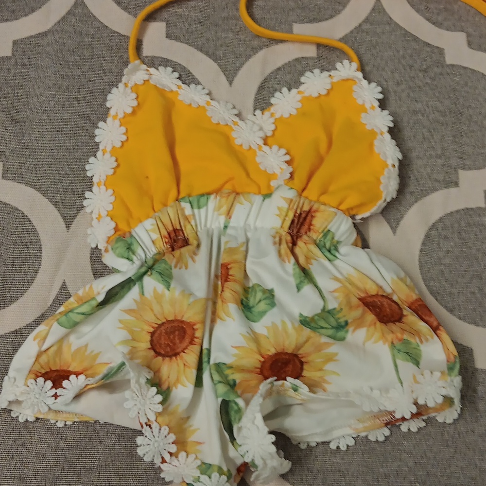 Sunflower halter
